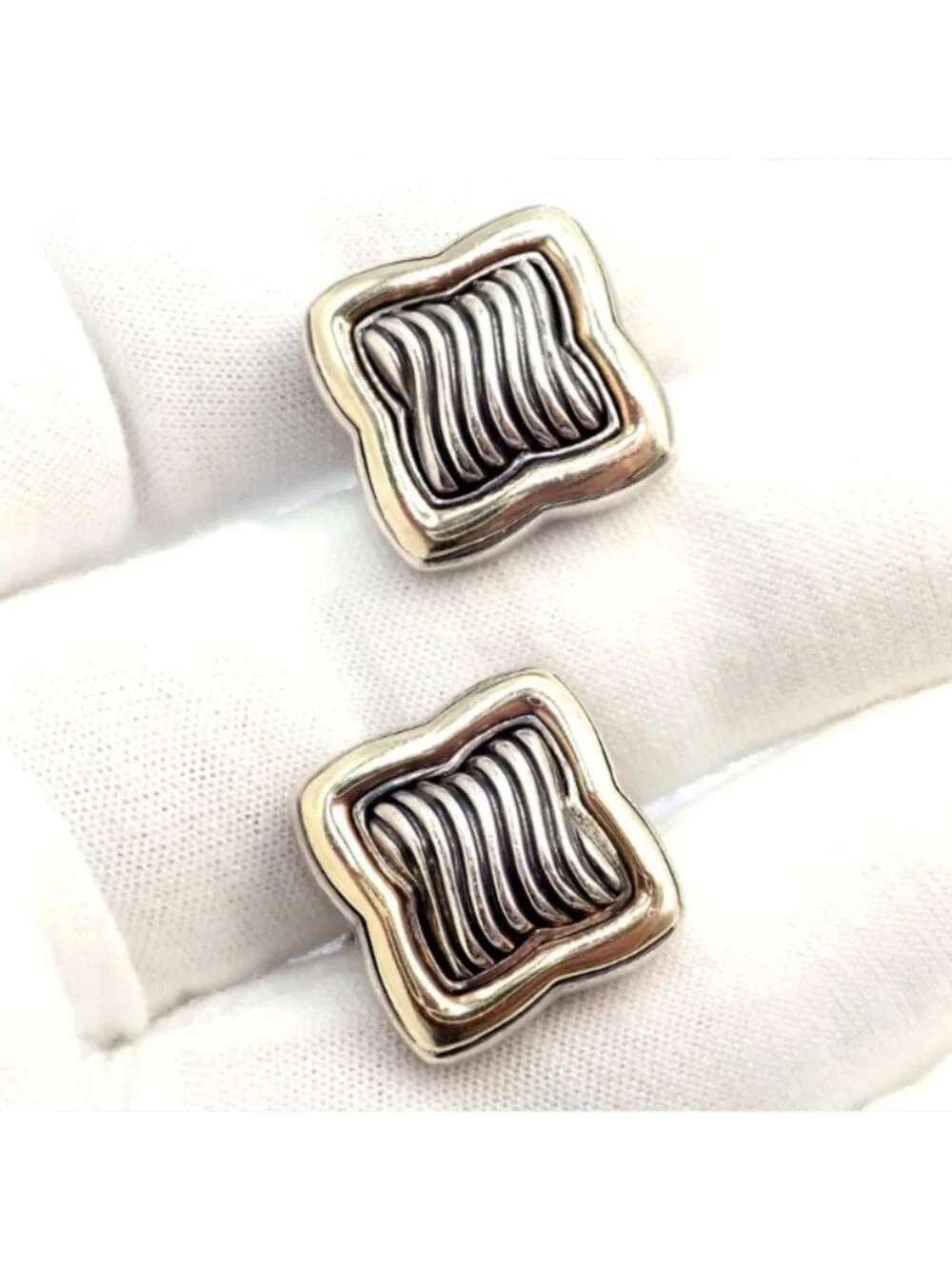 Authentic! David Yurman DY Silver 18k Yellow Gold Large Quatrefoil Cufflinks
